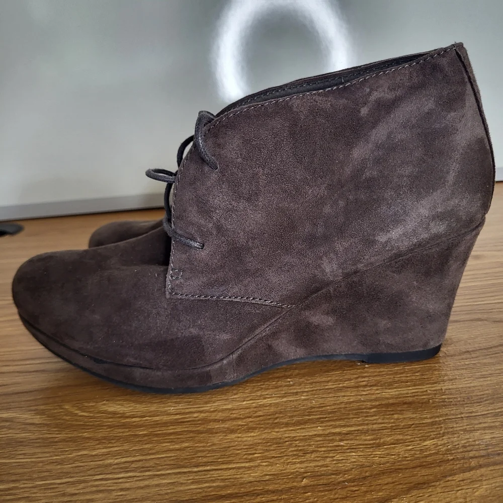 Clarks Camryn Bronte Suede Wedge Ankle Booties Womens Soze 10 - Picture 5 of 7